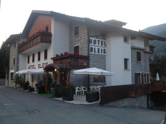 Hotel Bleis Ponte Di Legno Exterior photo